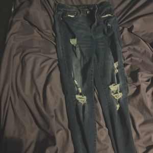 These are very cute blue jeans